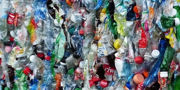 Marco Sperandio - Trasformare la plastica in carburante 